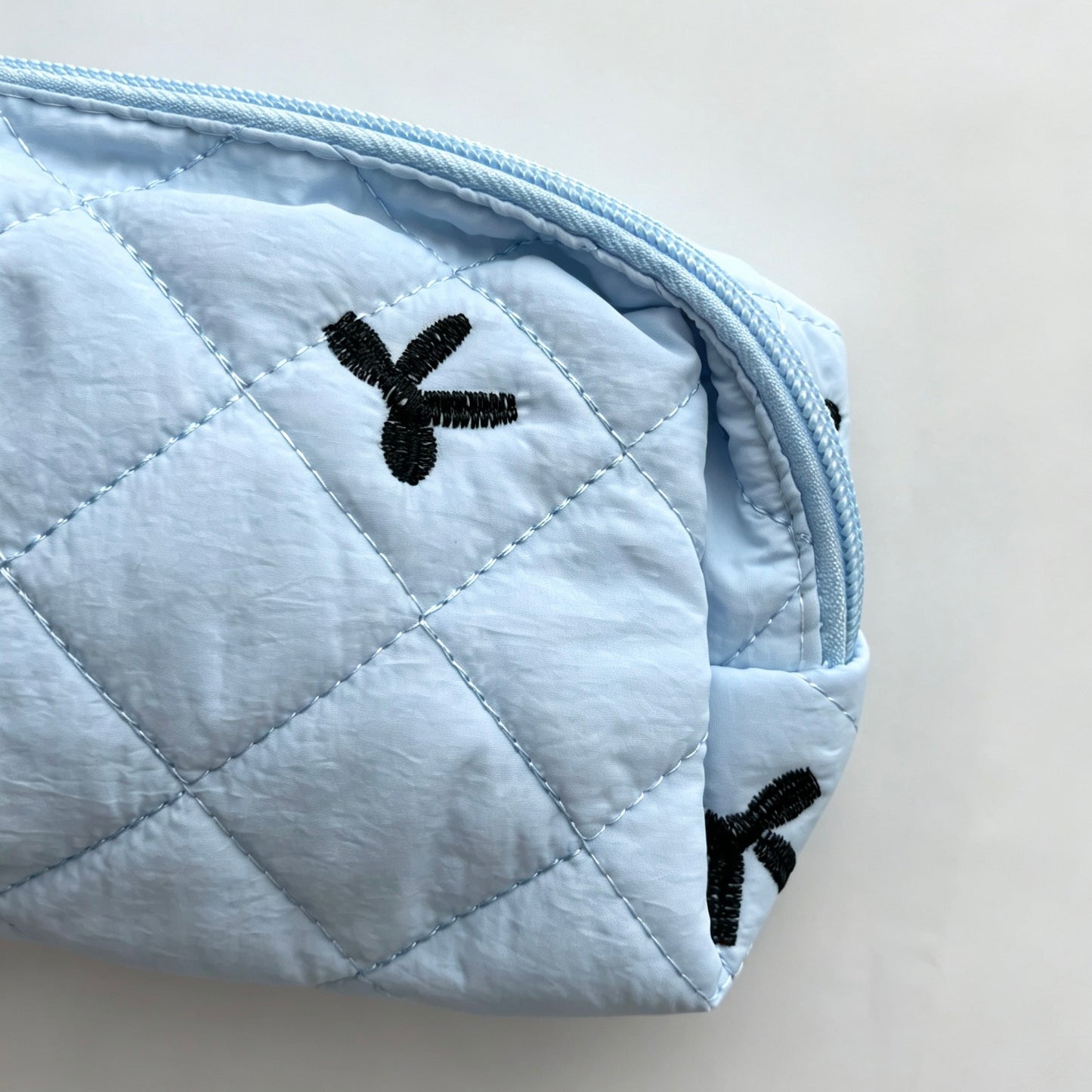 Coquette Diamond-Quilted Bow Embroidery Pencil Pouch — Soft Puffer Large-Capacity Storage Bag for Students