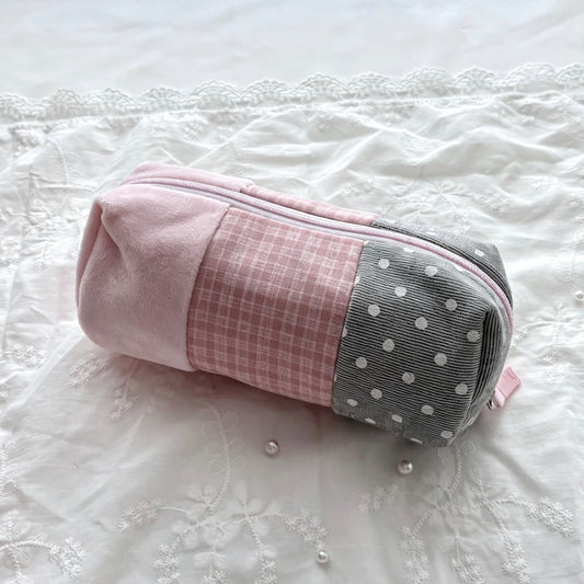 Coquette Patchwork Plush Pencil Pouch — Fuzzy Plaid & Polka-Dot Large-Capacity Stationery Bag for Students