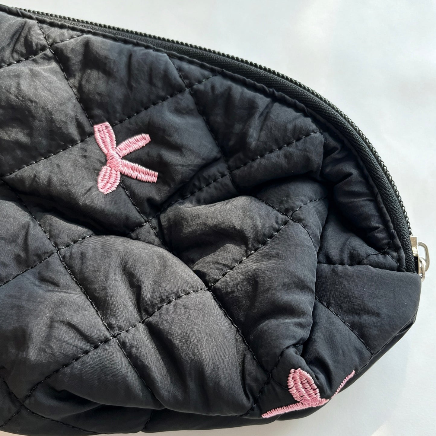 Coquette Diamond-Quilted Bow Embroidery Pencil Pouch — Soft Puffer Large-Capacity Storage Bag for Students