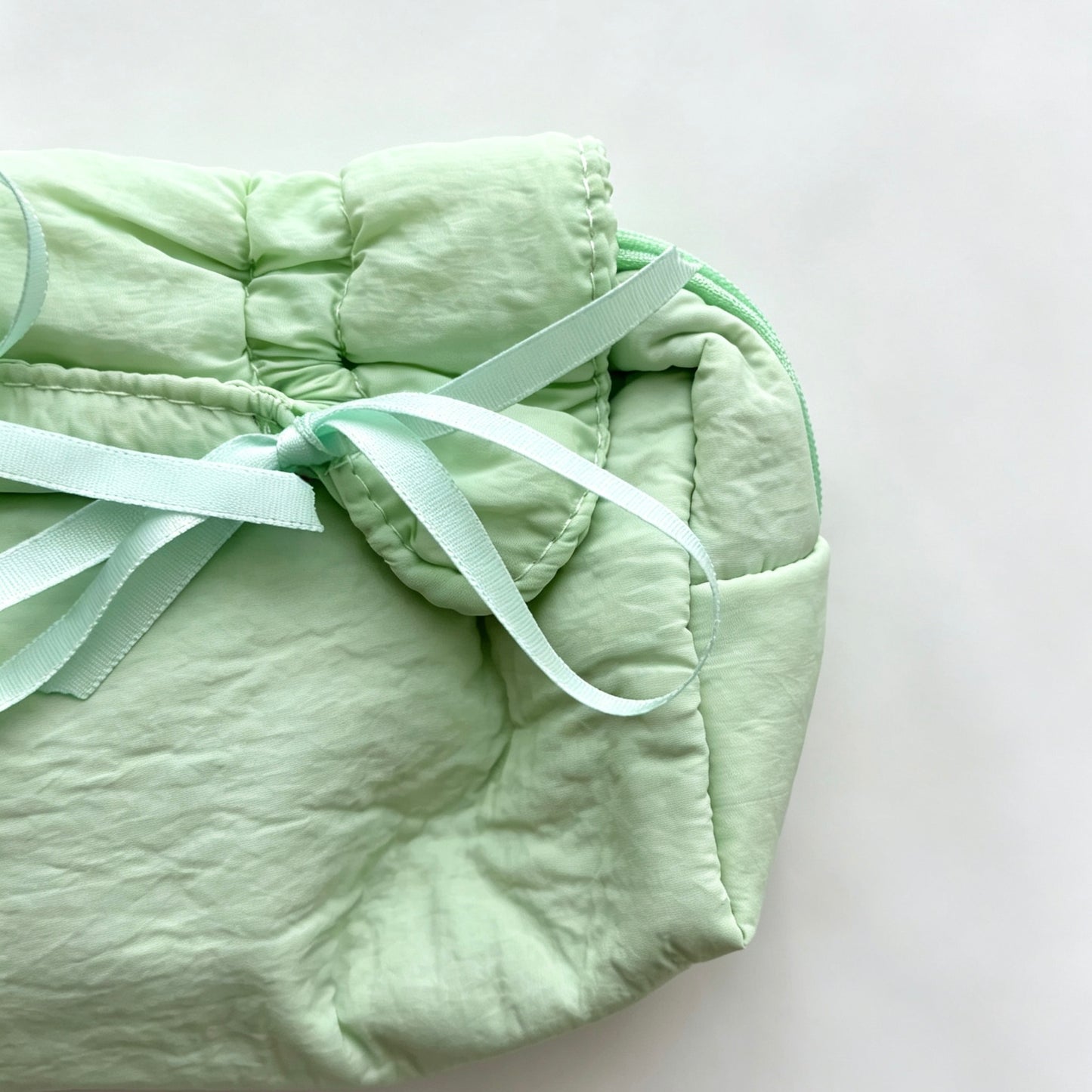 Coquette Ruffled Frill Puffer Pencil Pouch — Multi-Compartment Quilted Pen Bag with Satin Bows for Students