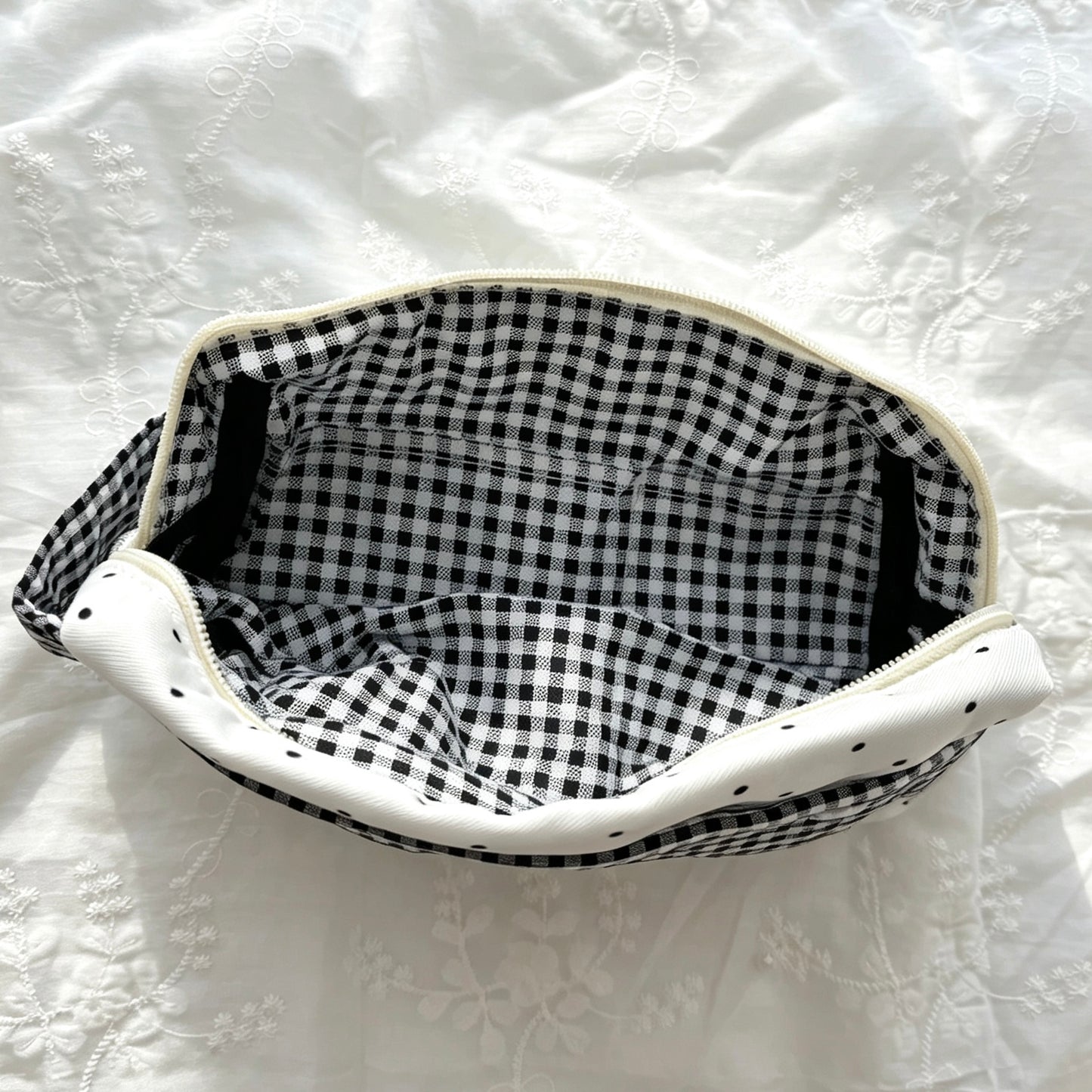Gingham Polka-Dot Canvas Star Pencil Pouch — Large-Capacity Aesthetic Storage Bag for Students
