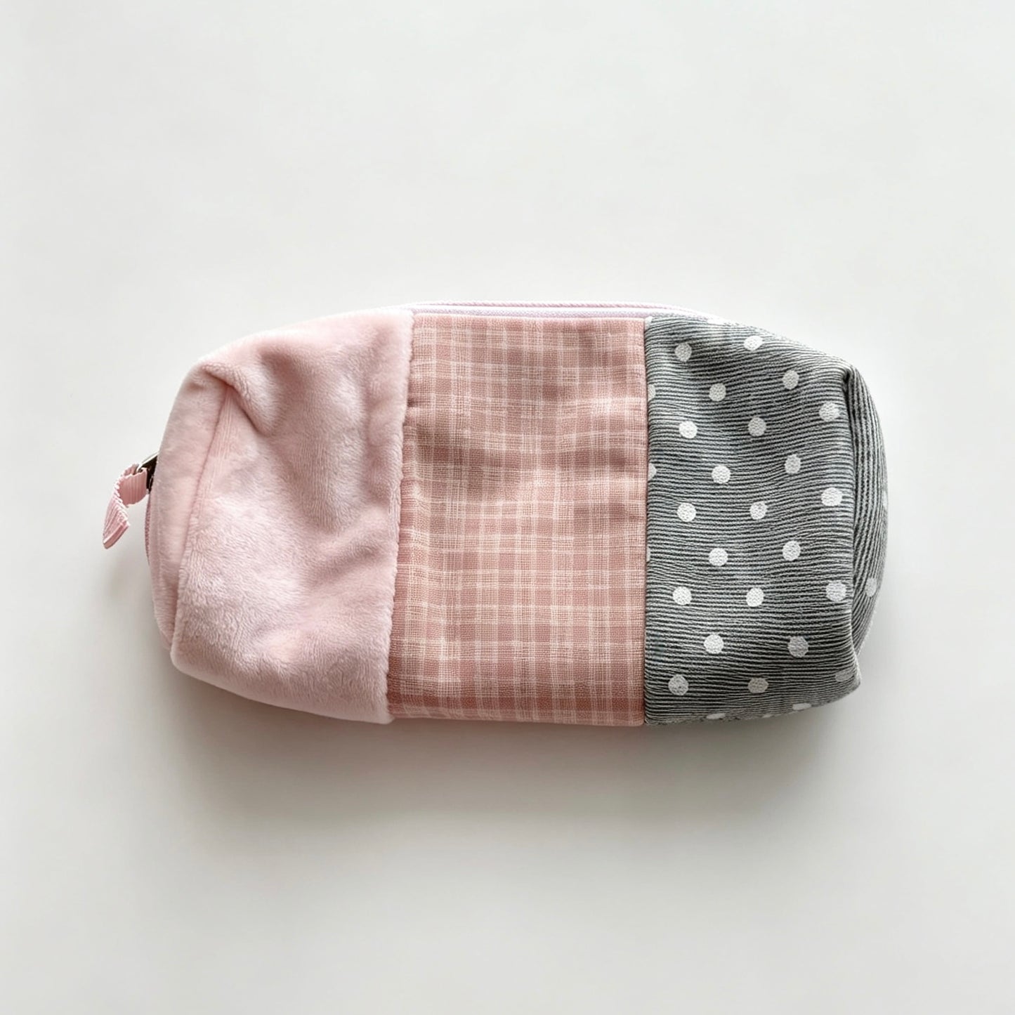 Coquette Patchwork Plush Pencil Pouch — Fuzzy Plaid & Polka-Dot Large-Capacity Stationery Bag for Students